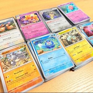 100 Random Card Assorted Trading Card Game Set